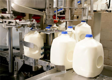 الصين خط إنتاج الحليب التلقائي UHT مصنع الحليب لتجهيز الألبان 3000L 5000L مصنع